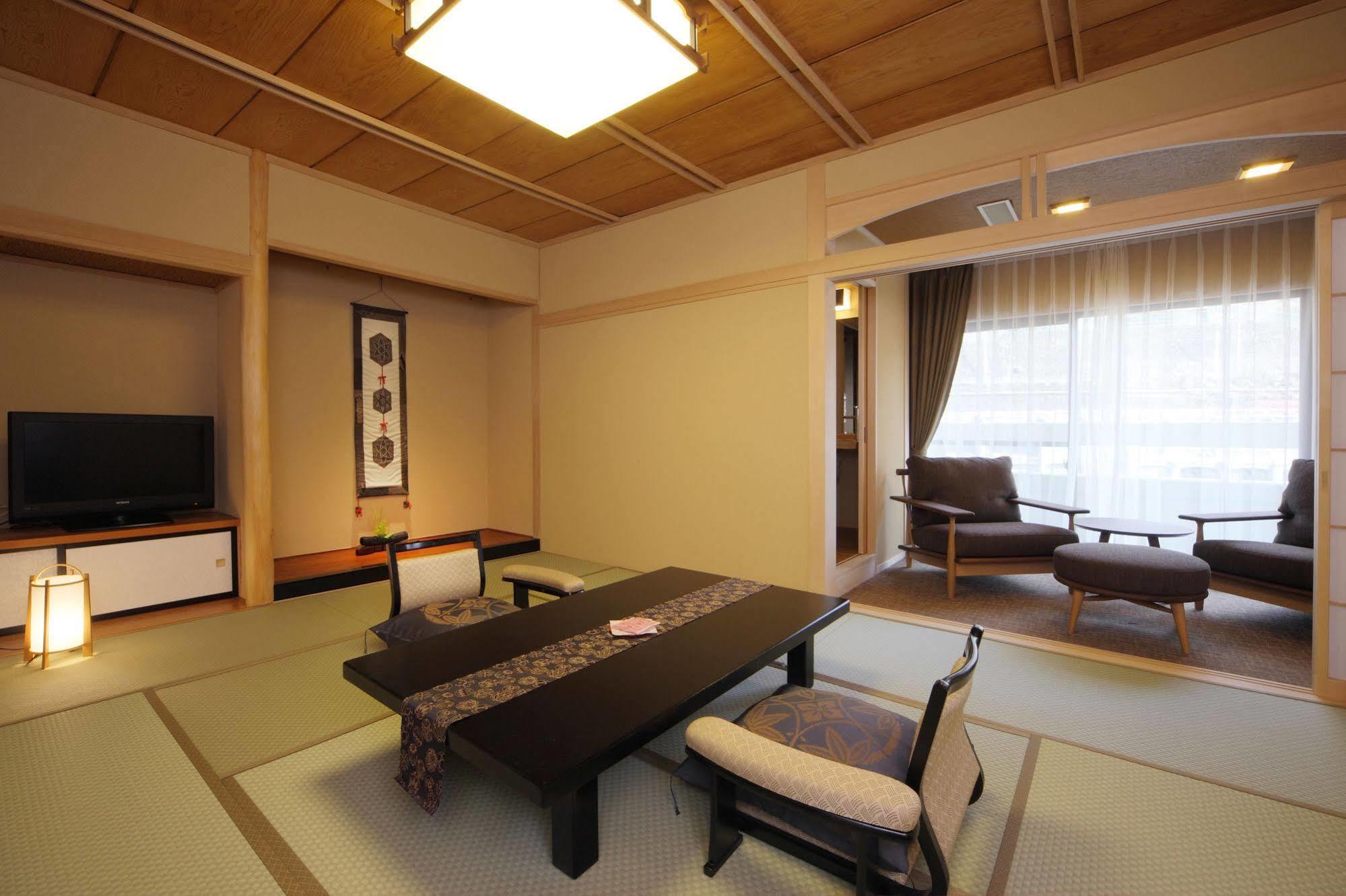 Asaya Hotel Nikko Eksteriør billede A Japanese-style room at a hotel in Japan