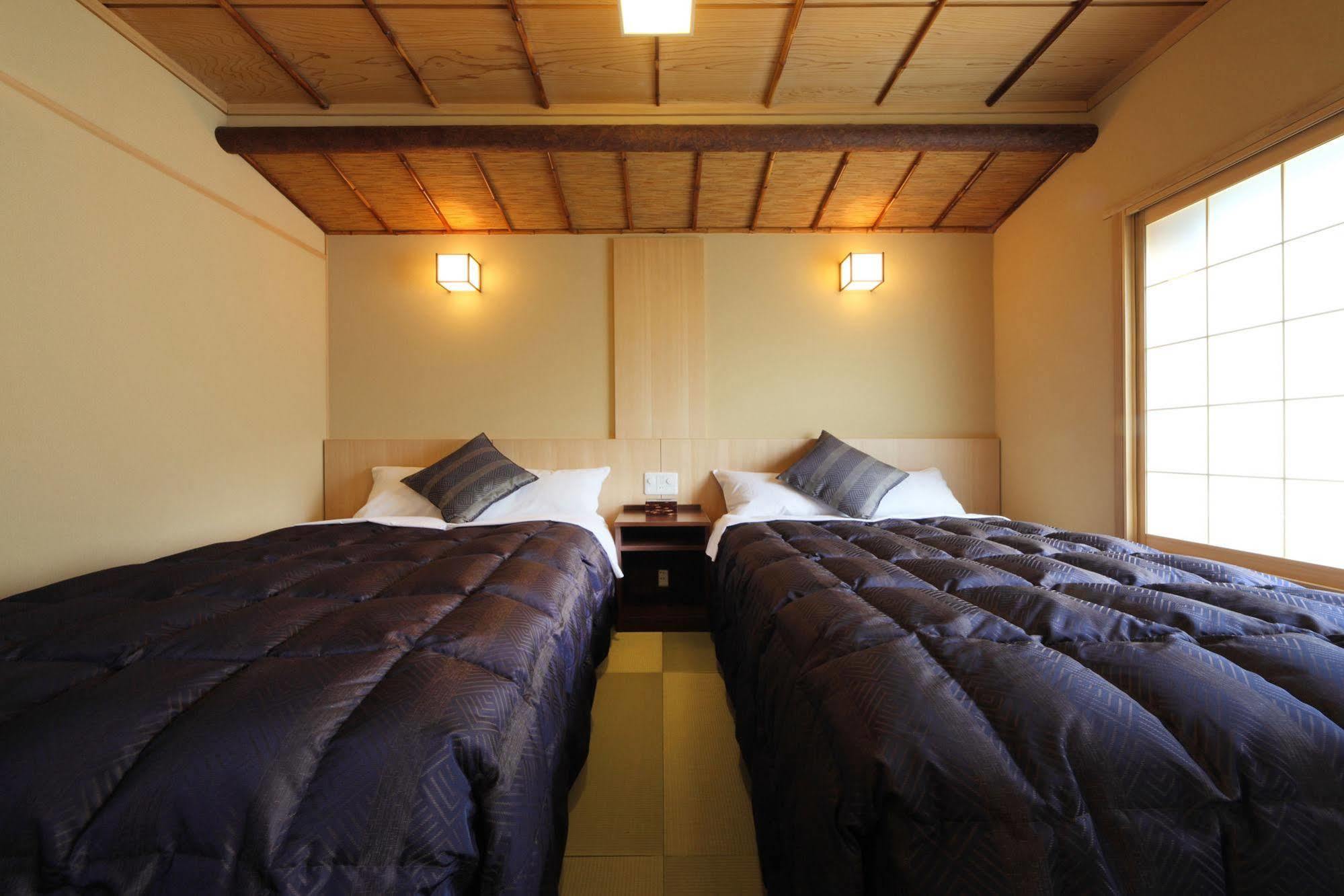 Asaya Hotel Nikko Eksteriør billede A room at a ryokan